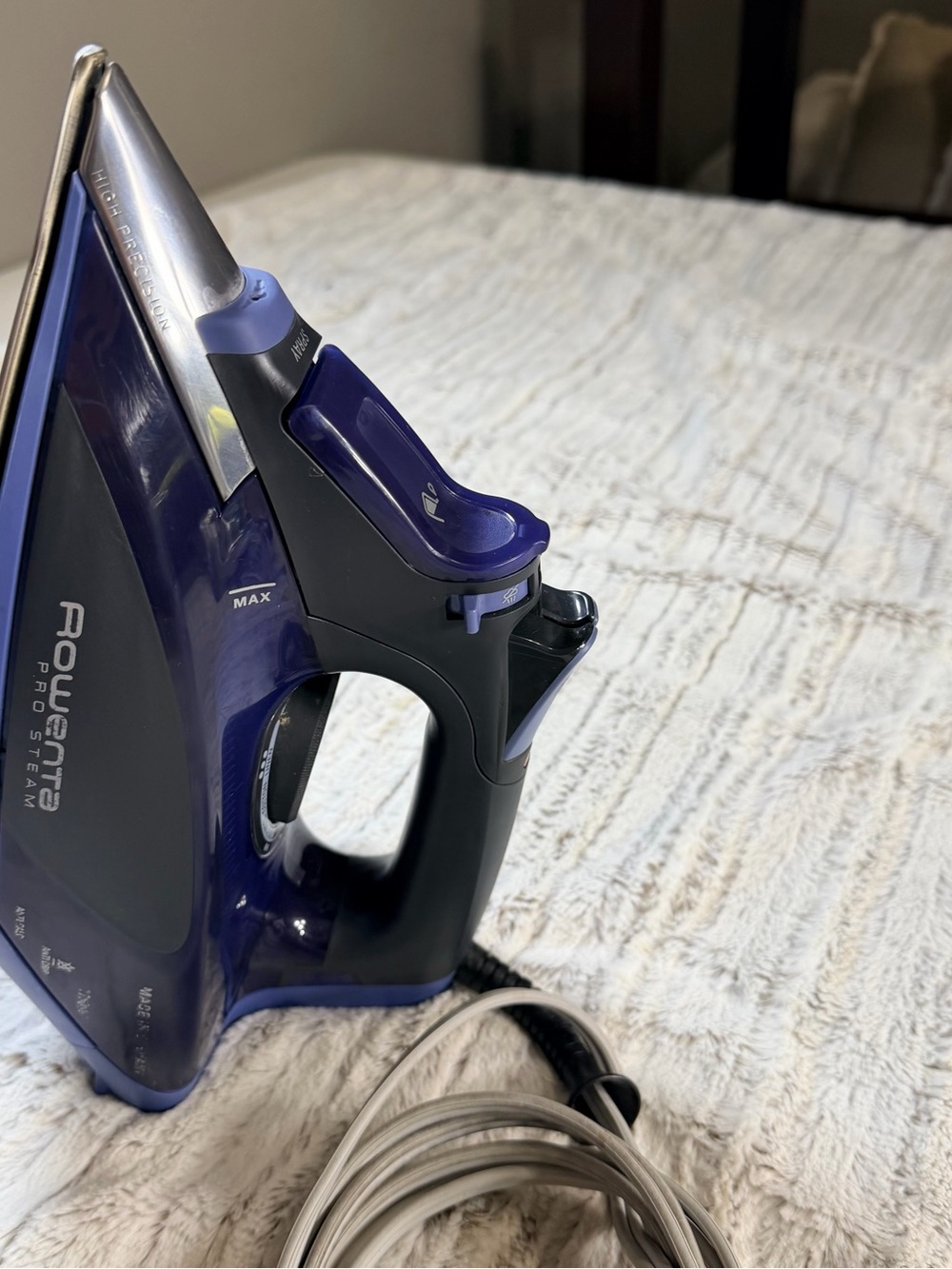 Rowenta Pro Steam Blue & Black Steam Iron